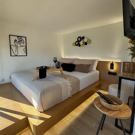 51 Sunny Deluxe 公寓 *