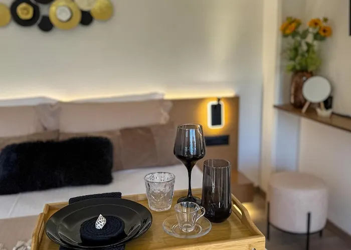 51 Sunny Deluxe * Sarandë