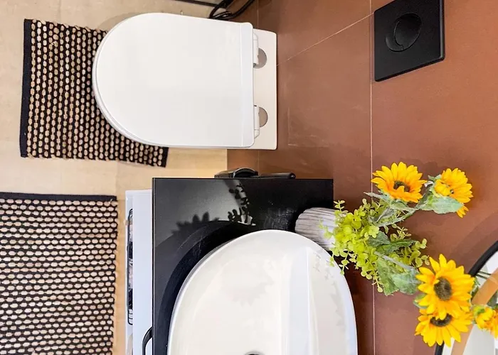 51 Sunny Deluxe * Sarandë