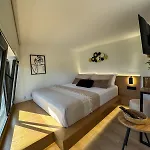 51 Sunny Deluxe Apartment *