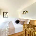 51 Sunny Deluxe Apartment Sarande