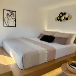 51 Sunny Deluxe * Sarande